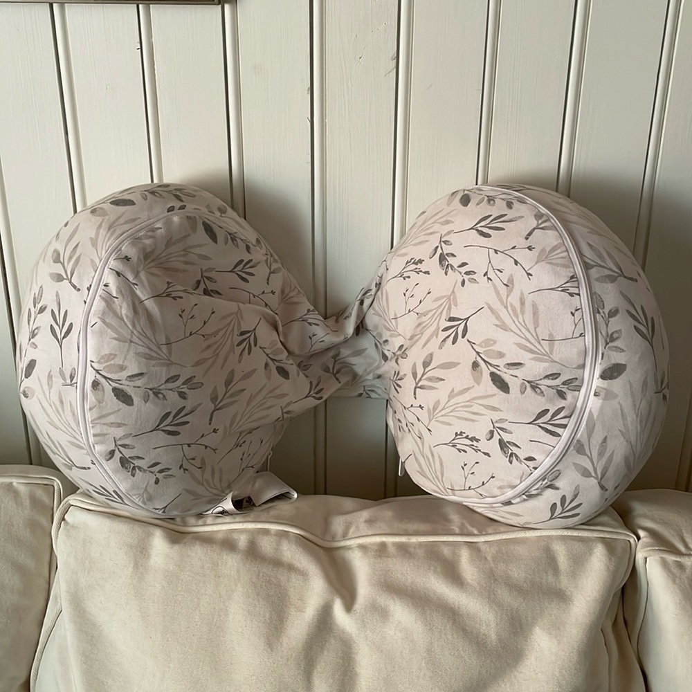 Boppy Side Sleeper Pregnancy Pillow with Removable Jersey Pillow Cover